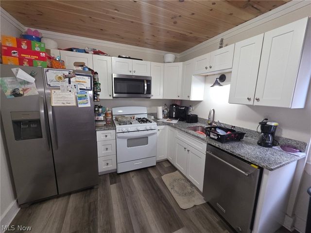 3395 W 91st Street, Cleveland, OH 44102