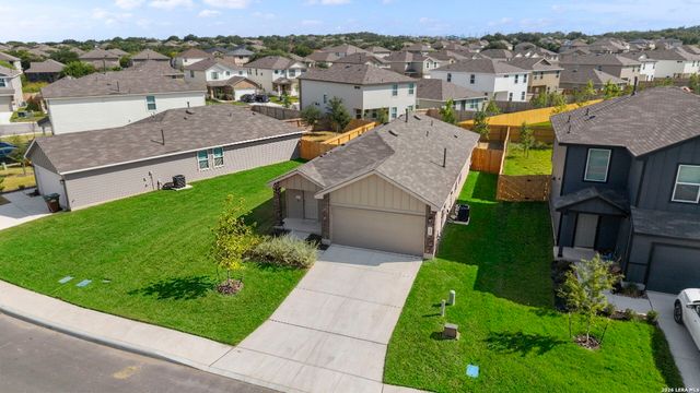 143 Pigeon Green, San Antonio, TX 78253