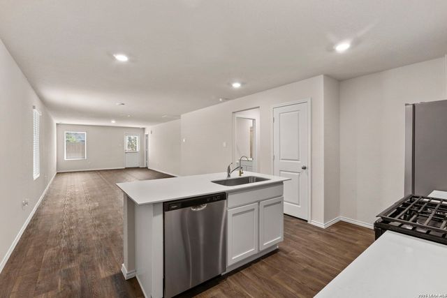 143 Pigeon Green, San Antonio, TX 78253