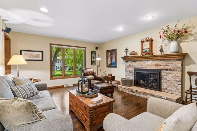 1359 Cherry Hill Road, Mendota Heights, MN 55118
