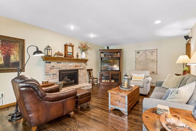 1359 Cherry Hill Road, Mendota Heights, MN 55118