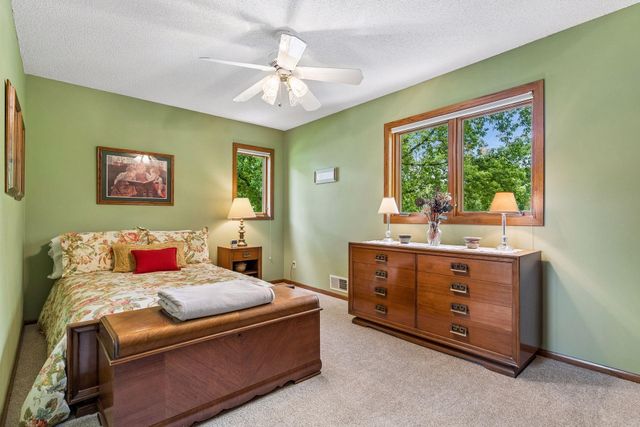 1359 Cherry Hill Road, Mendota Heights, MN 55118