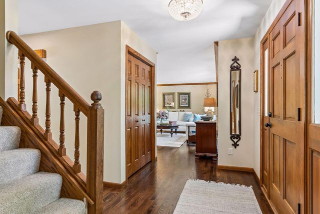 1359 Cherry Hill Road, Mendota Heights, MN 55118