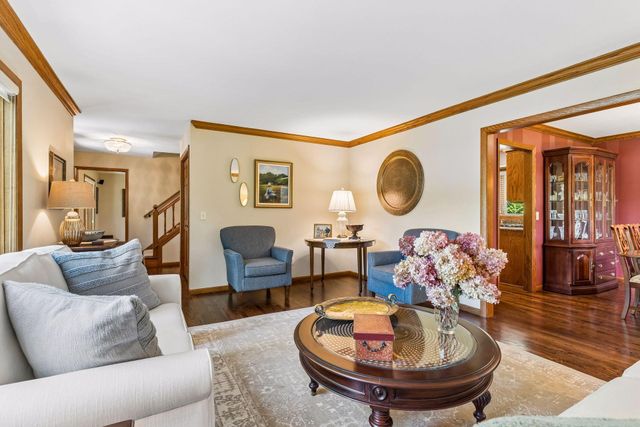 1359 Cherry Hill Road, Mendota Heights, MN 55118