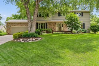 1359 Cherry Hill Road, Mendota Heights, MN 55118