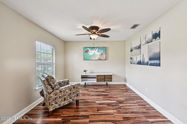 618 LOOKOUT LAKES Drive, Jacksonville, FL 32220