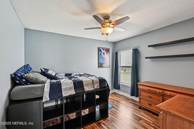 618 LOOKOUT LAKES Drive, Jacksonville, FL 32220