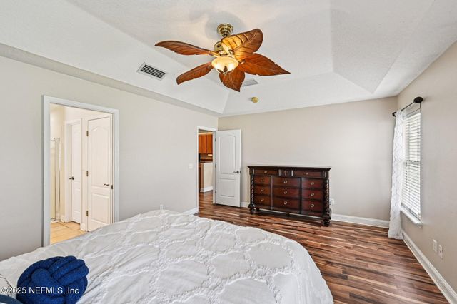 618 LOOKOUT LAKES Drive, Jacksonville, FL 32220