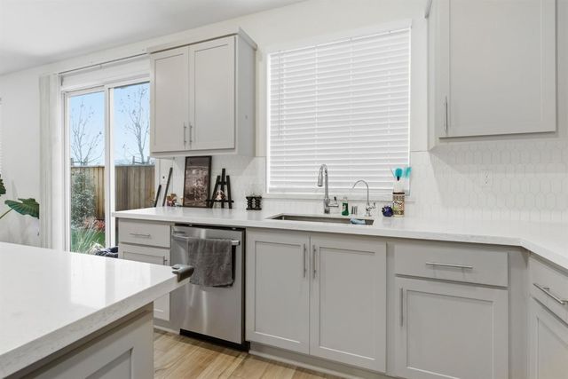 7329 Umberto Pl, Tracy, CA 95377