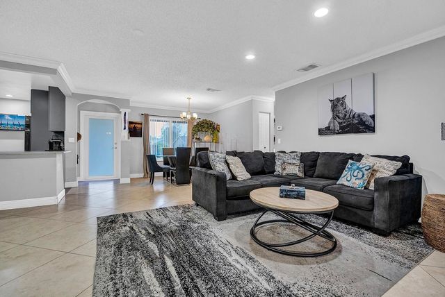 9544 Richmond Circle, Boca Raton, FL 33434