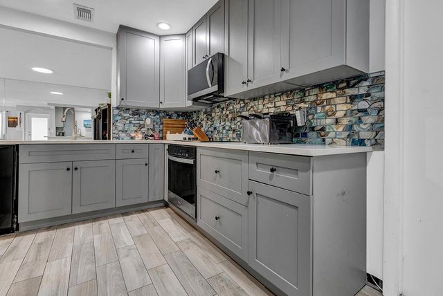 9544 Richmond Circle, Boca Raton, FL 33434