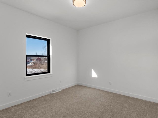 947 Berenschot TRAIL, Cedar Grove, WI 53013