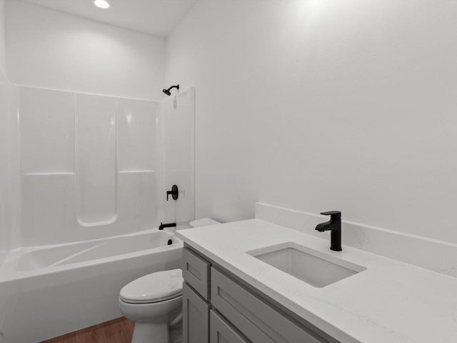 947 Berenschot TRAIL, Cedar Grove, WI 53013