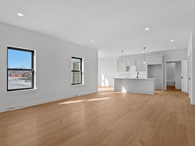 947 Berenschot TRAIL, Cedar Grove, WI 53013