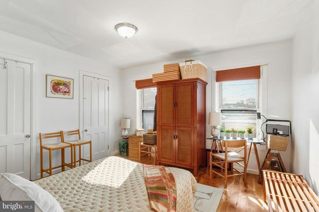 32 PERRINE AVE, Trenton, NJ 08638