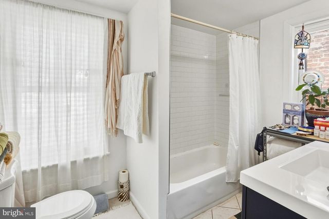 32 PERRINE AVE, Trenton, NJ 08638