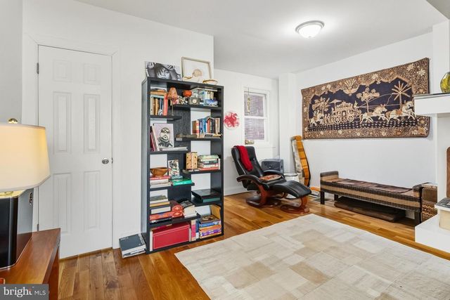 32 PERRINE AVE, Trenton, NJ 08638