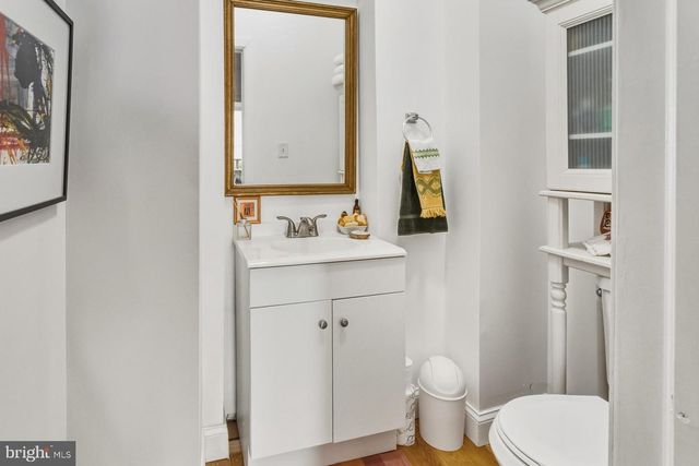 32 PERRINE AVE, Trenton, NJ 08638