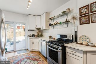 32 PERRINE AVE, Trenton, NJ 08638