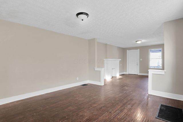 1249-1251 E 15th Avenue, Columbus, OH 43211