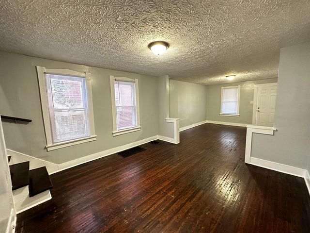 1249-1251 E 15th Avenue, Columbus, OH 43211