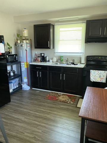 2292 Old Ashland City Rd, Clarksville, TN 37043