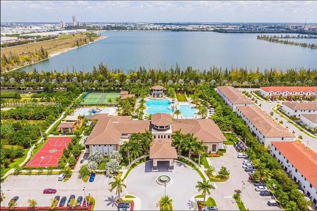10455 NW 82nd Street 10, Doral, FL 33178