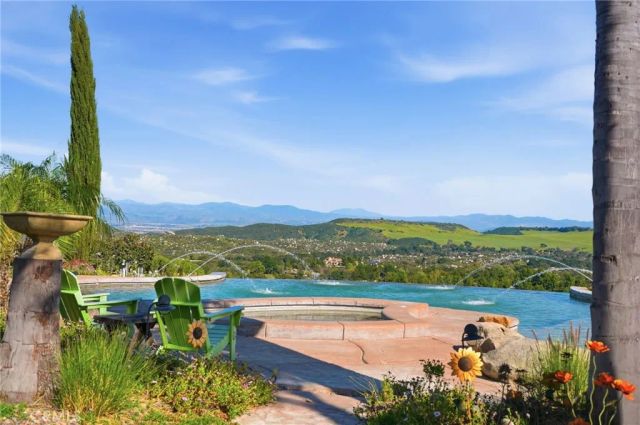 21715 The Trails Cir, Murrieta, CA 92562