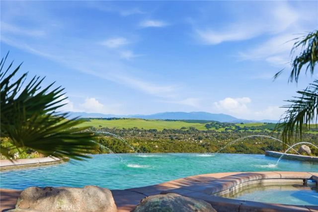 21715 The Trails Cir, Murrieta, CA 92562