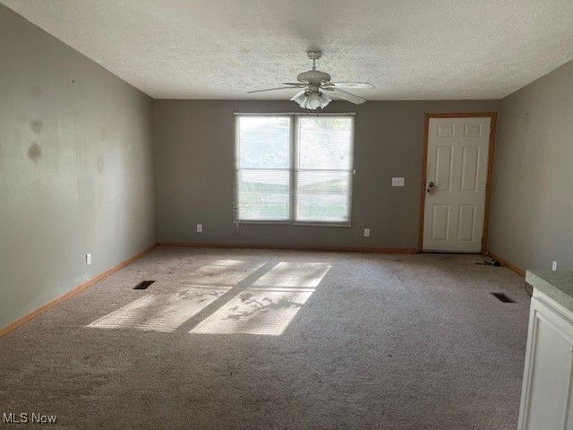 3250 Maysville Pike 13, Zanesville, OH 43701