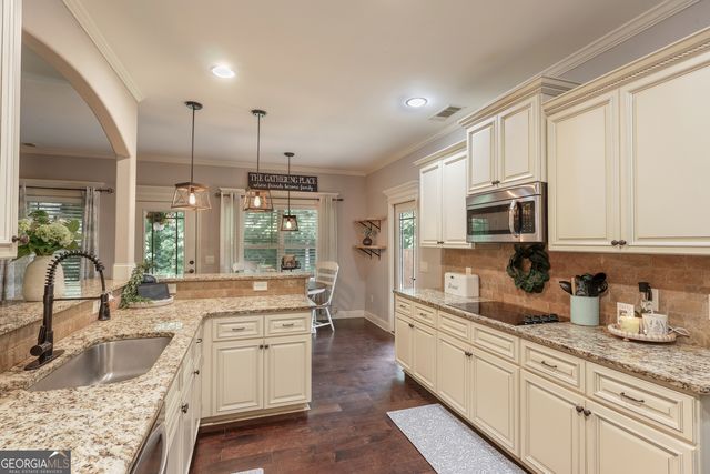 156 Fishers Mill Drive, Mcdonough, GA 30252