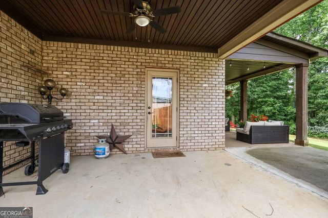 156 Fishers Mill Drive, Mcdonough, GA 30252