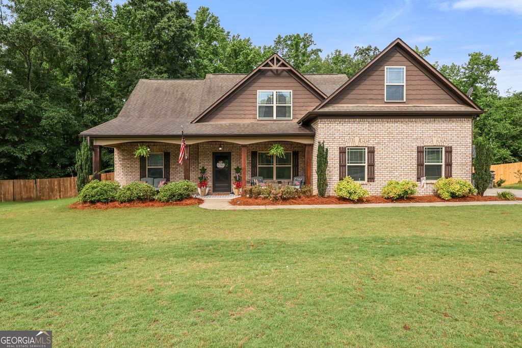 156 Fishers Mill Drive, Mcdonough, GA 30252