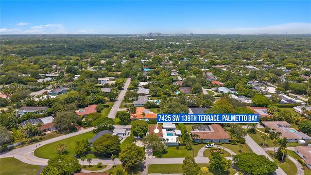 7425 SW 139th Ter, Palmetto Bay, FL 33158