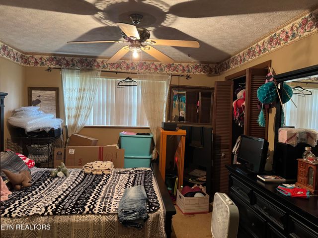 718 Greenwich Drive, Maryville, TN 37803