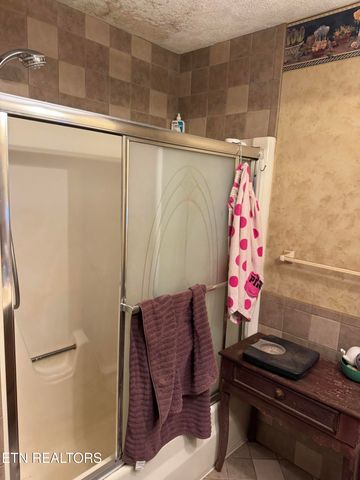 718 Greenwich Drive, Maryville, TN 37803