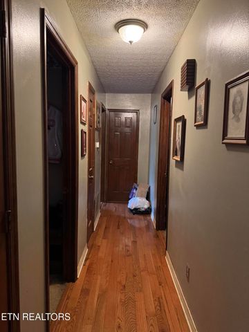 718 Greenwich Drive, Maryville, TN 37803