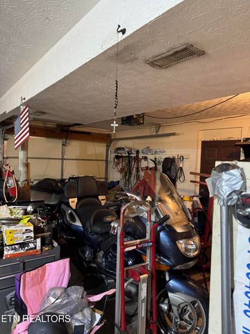 718 Greenwich Drive, Maryville, TN 37803