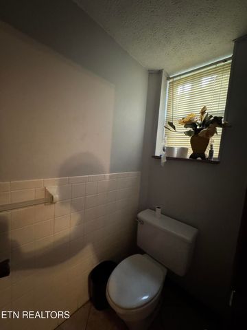 718 Greenwich Drive, Maryville, TN 37803