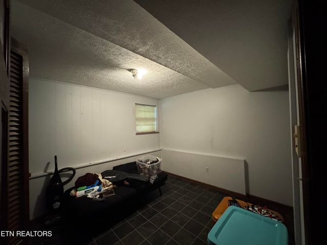 718 Greenwich Drive, Maryville, TN 37803