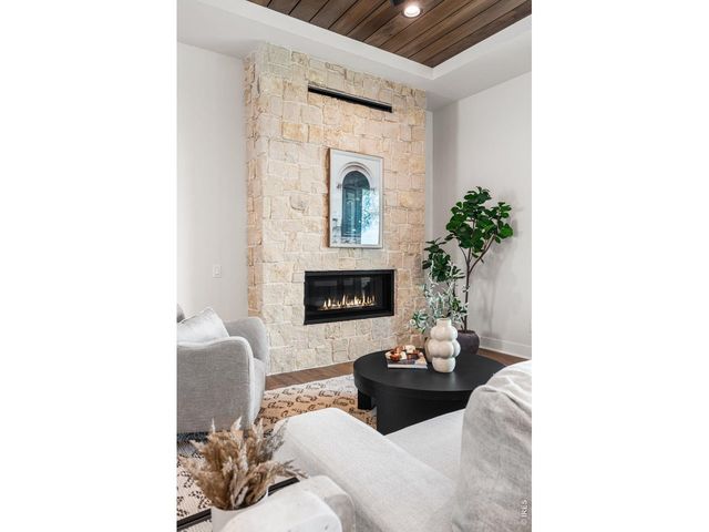 6739 Morning Song Ct, Timnath, CO 80547