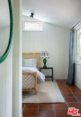 279 Santa Rosa Lane, Montecito, CA 93108