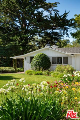 279 Santa Rosa Lane, Montecito, CA 93108