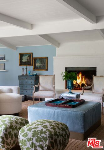 279 Santa Rosa Lane, Montecito, CA 93108