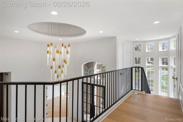 1888 W Tahquamenon Court, Bloomfield Hills, MI 48302