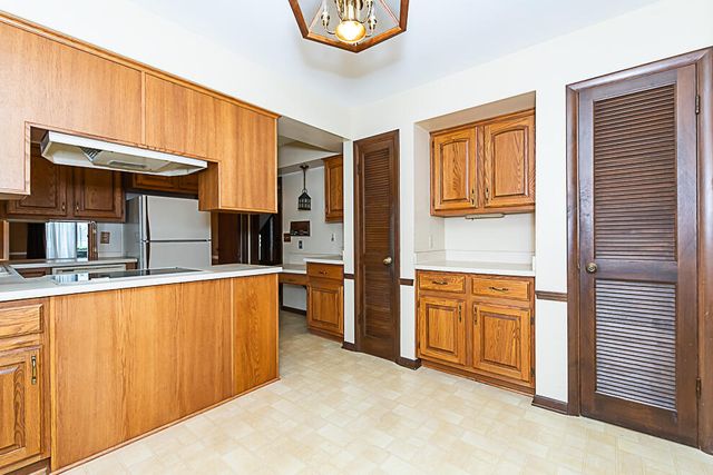 2707 Tattersall Road, Portage, MI 49024