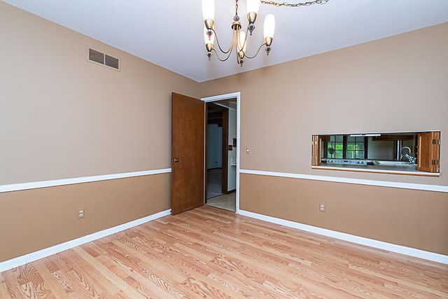 2707 Tattersall Road, Portage, MI 49024