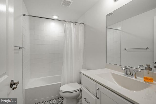 441 QUIGLEY DR, Malvern, PA 19355