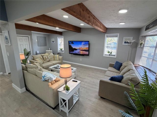 432 2ND AVENUE NE, Largo, FL 33770