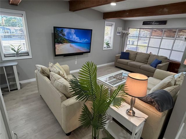 432 2ND AVENUE NE, Largo, FL 33770